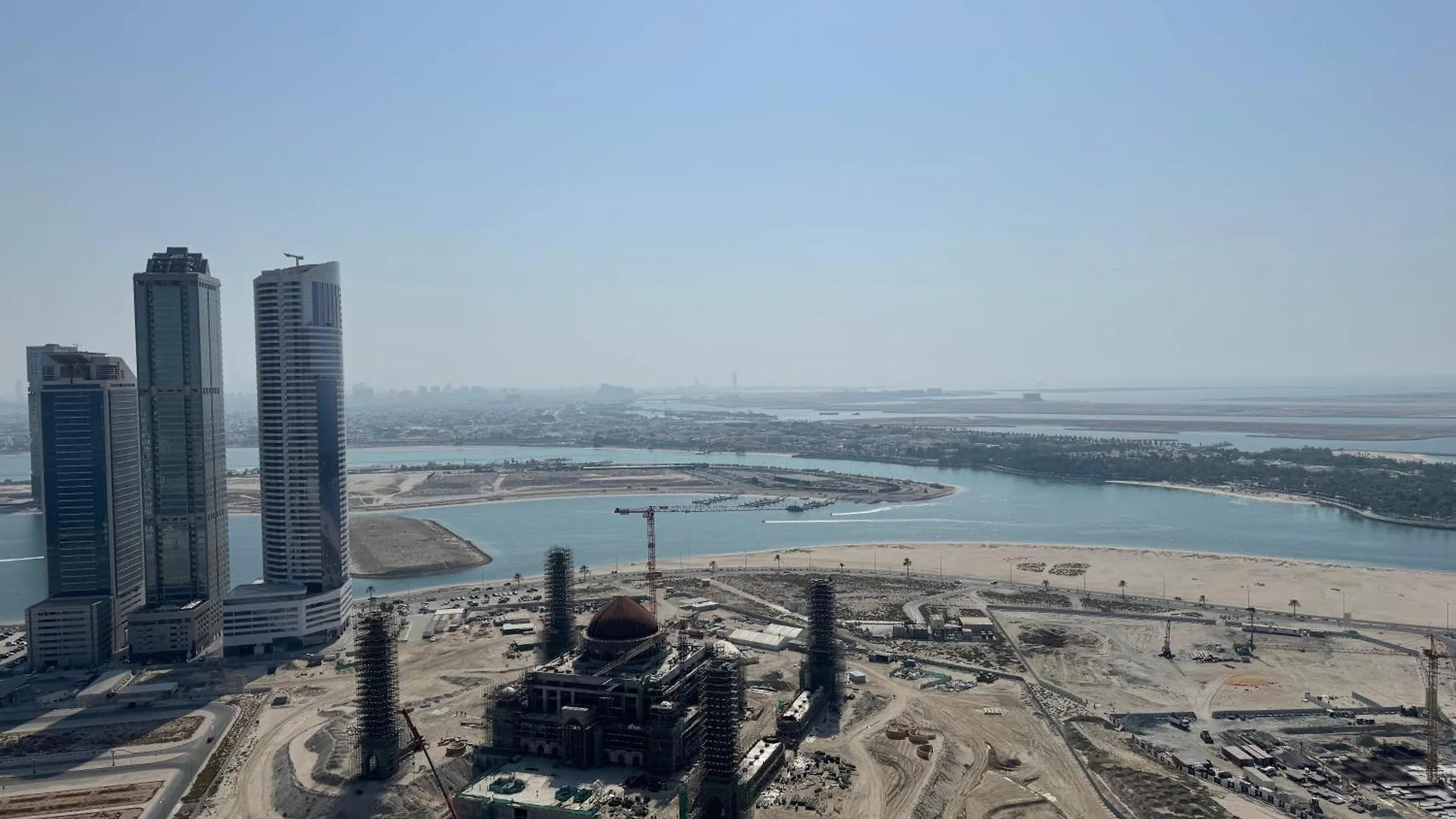 Mamzar Views Apartment Sharjah
